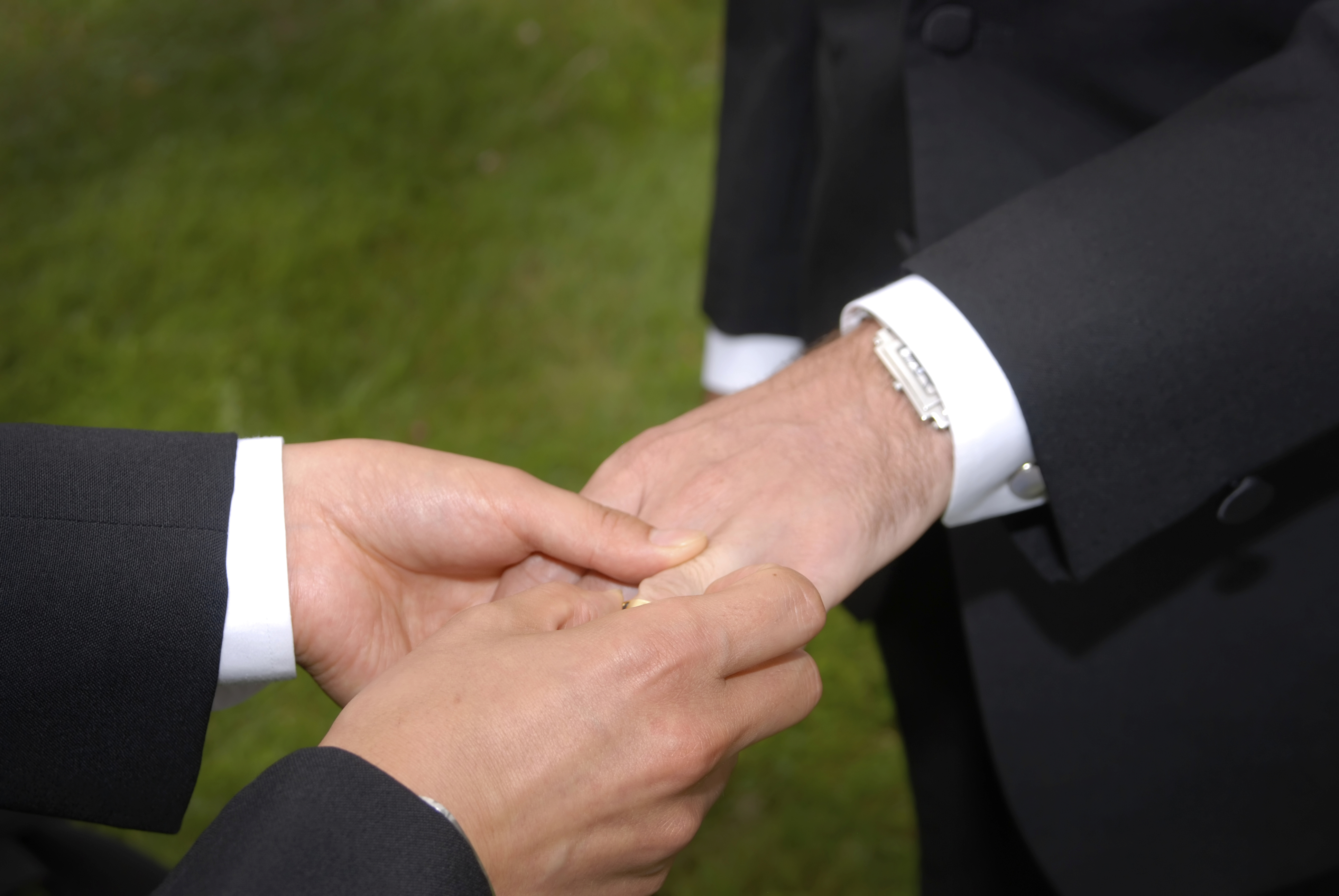 Esperti legali avvertono: in Scozia i sostenitori del matrimonio tradizionale potrebbero essere perseguiti 1