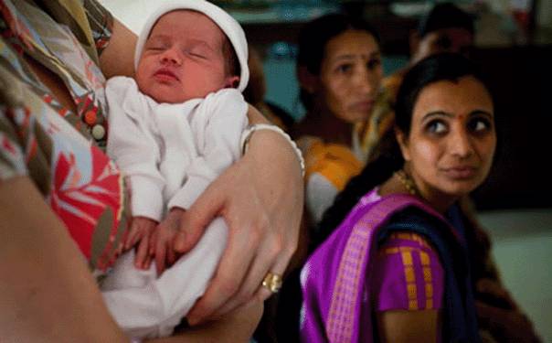 India, l’orrore della maternità surrogata 1