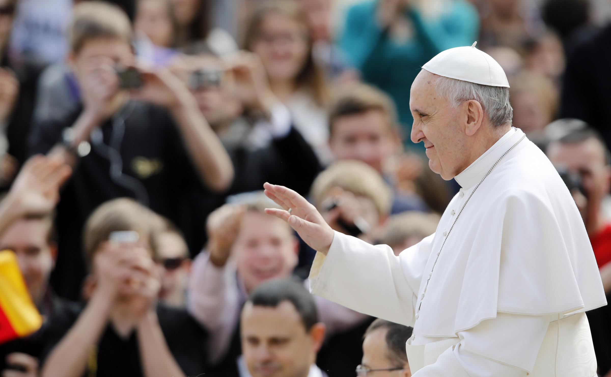 Papa, 16 giugno messa per la vita “Va difesa la dignità umana” 1